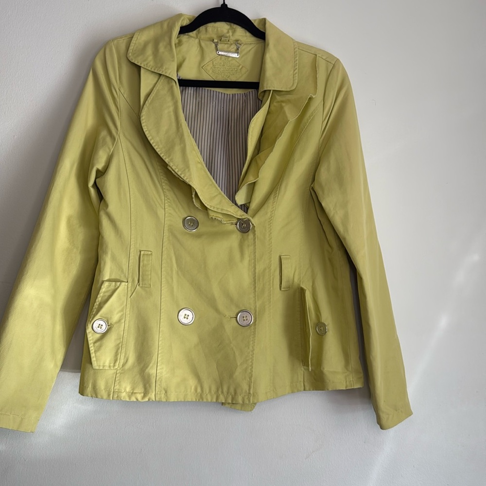 Jou jou yellow jacket